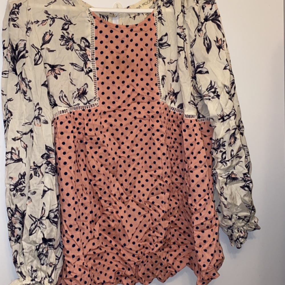 Blouse - Picture 2 of 3